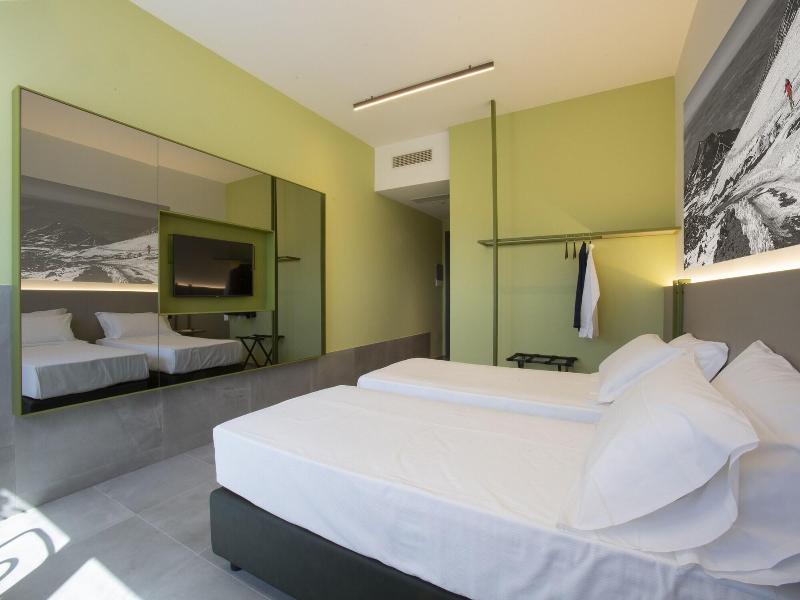 Cubik Inn image