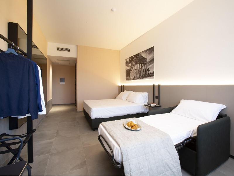 Cubik Inn image