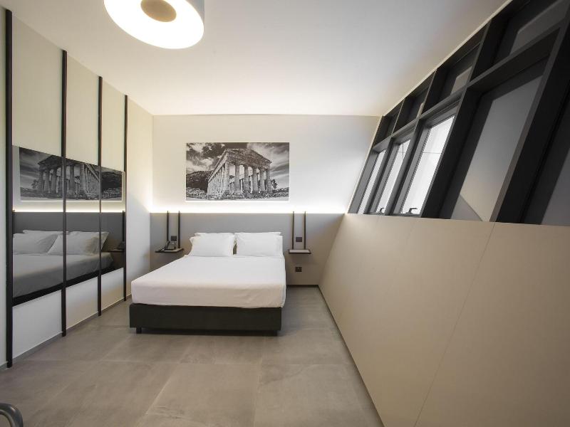 Cubik Inn image