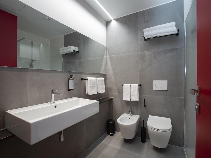 Cubik Inn image