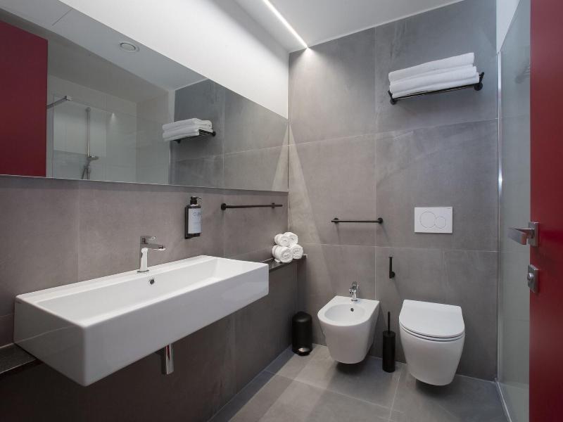 Cubik Inn image