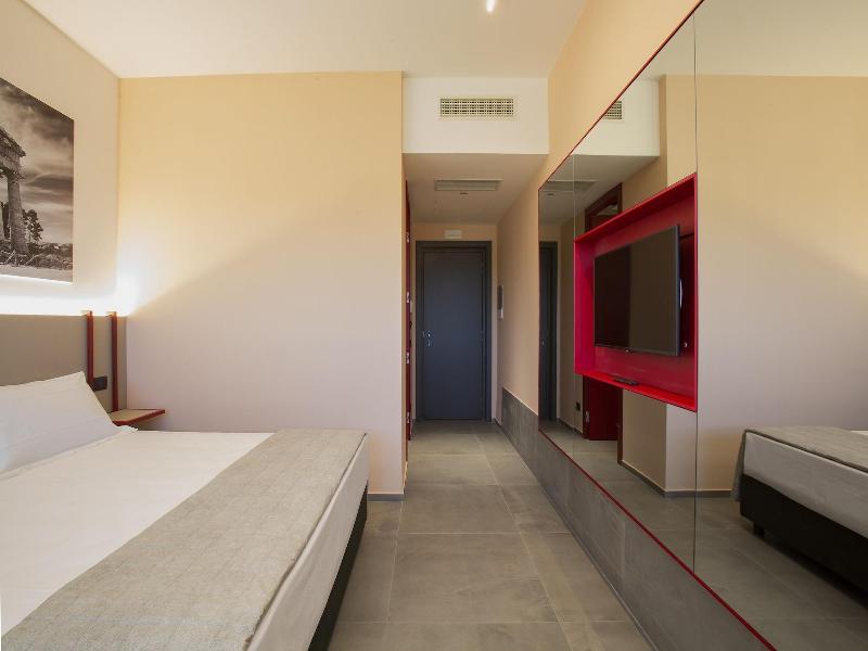 Cubik Inn image
