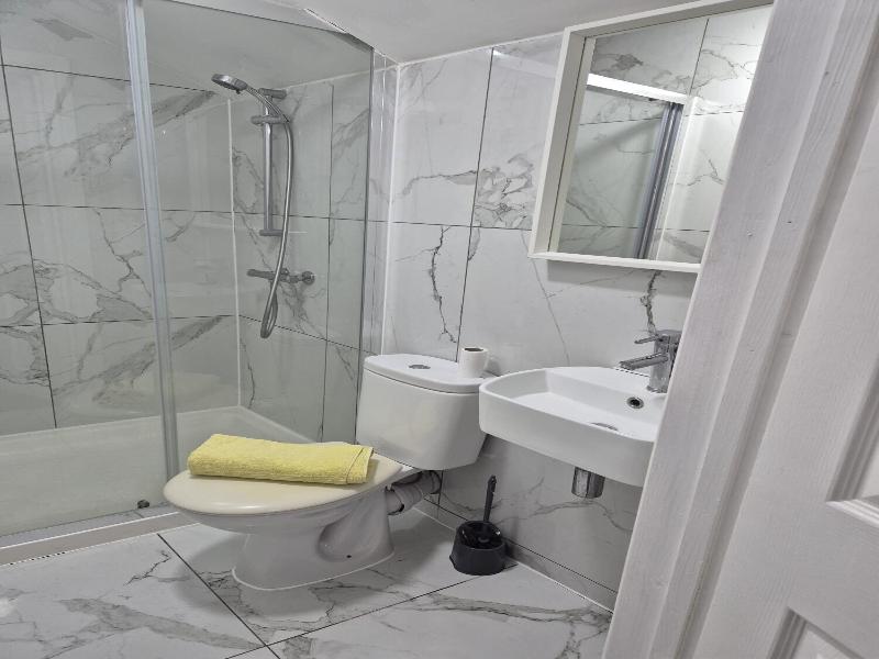 Private Room In Little Bridgeford image
