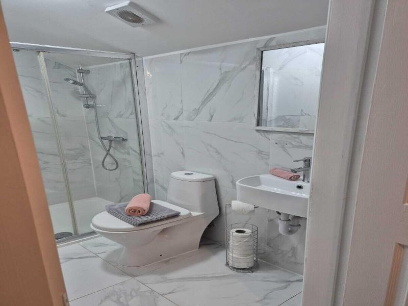 Private Room In Little Bridgeford image