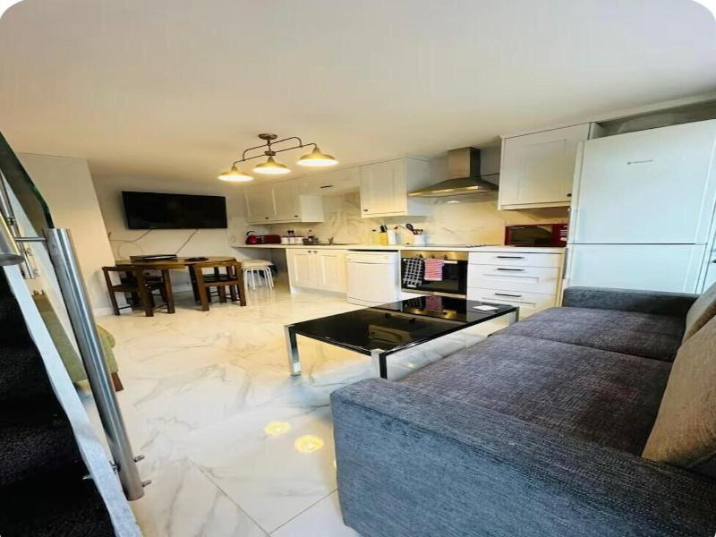 Private Room In Little Bridgeford image