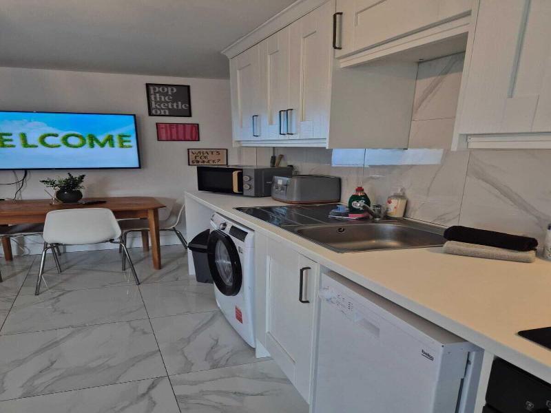 Private Room In Little Bridgeford image