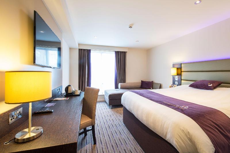 Premier Inn Hitchin Town Centre image