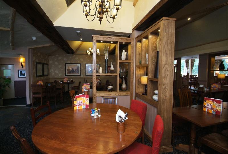 Premier Inn Macclesfield South West image