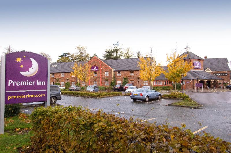 Premier Inn Macclesfield North image