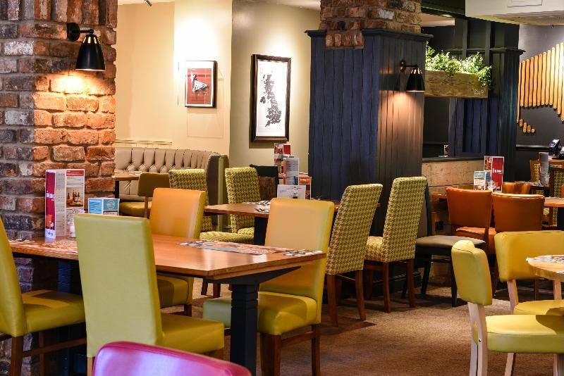 Premier Inn Macclesfield North image