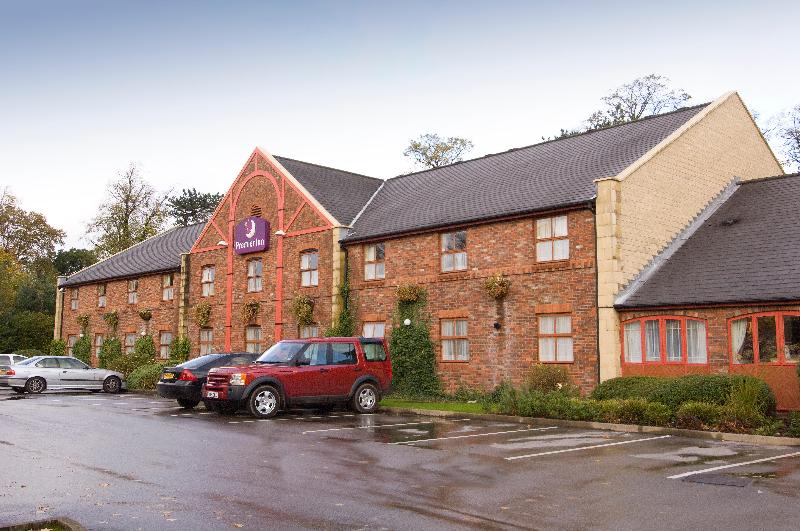 Premier Inn Macclesfield North image