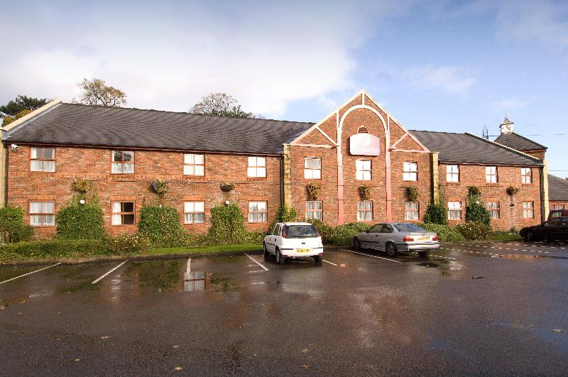Premier Inn Macclesfield North image