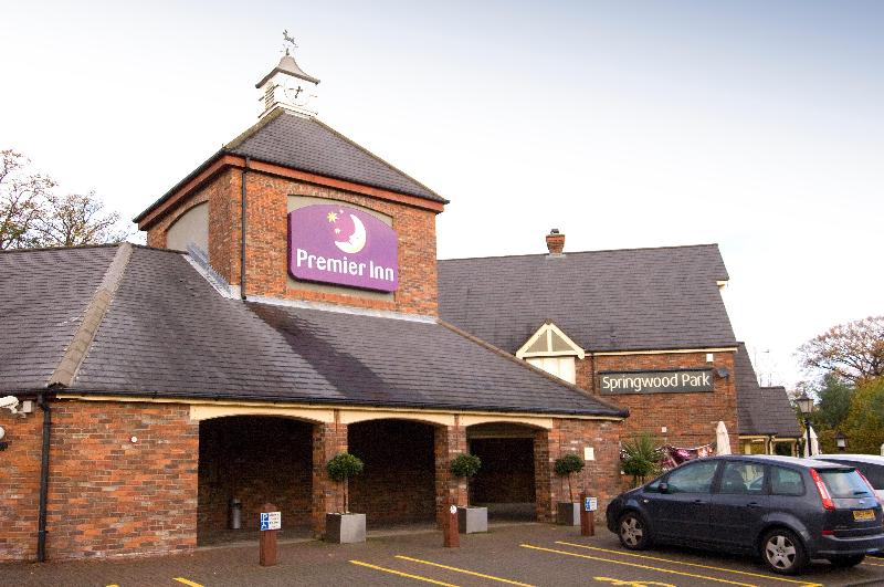 Premier Inn Macclesfield North image