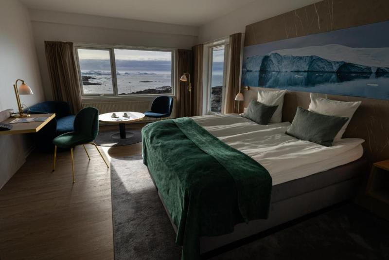 Hotel Arctic image