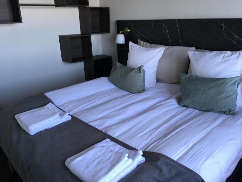 Hotel Arctic image