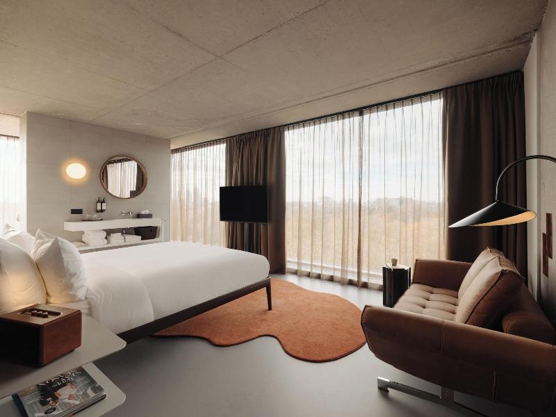 Hotel V Oosterpark image