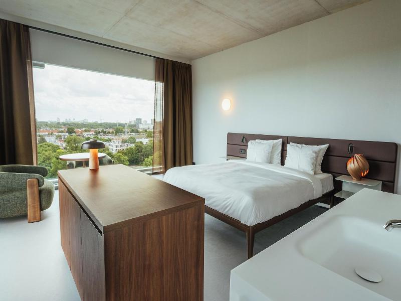 Hotel V Oosterpark image