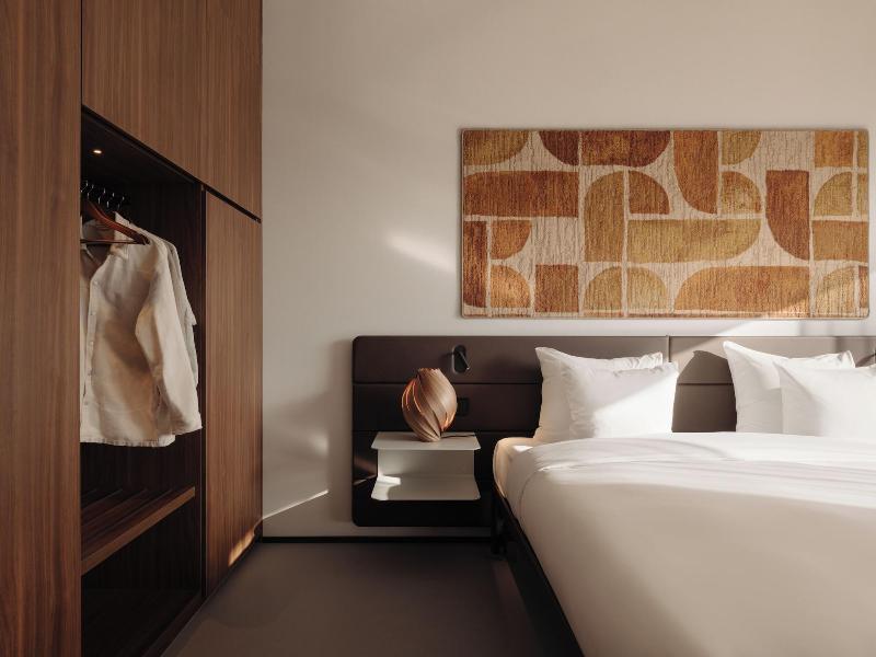 Hotel V Oosterpark image