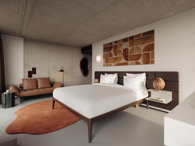 Hotel V Oosterpark image