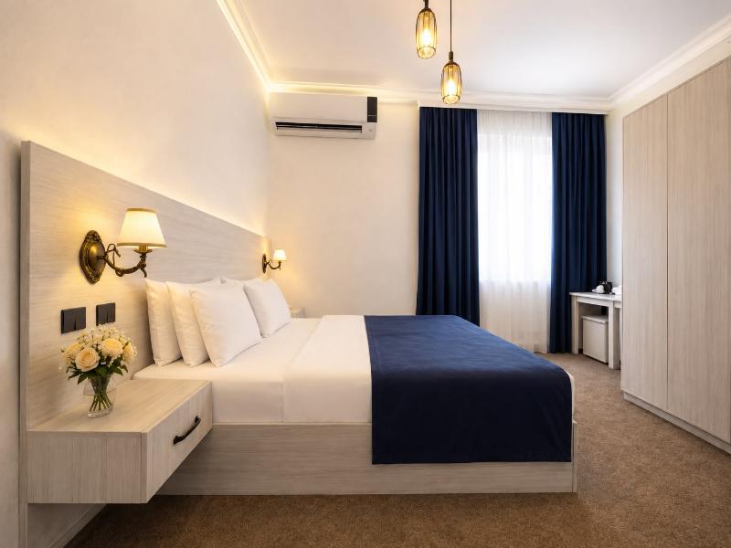 Central Boutique Hotel Baku image