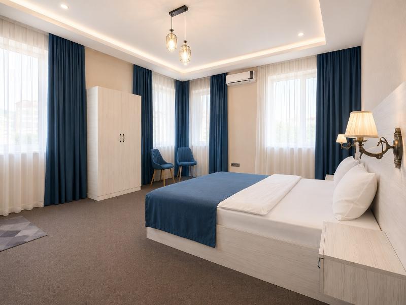 Central Boutique Hotel Baku image
