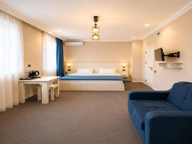 Central Boutique Hotel Baku image