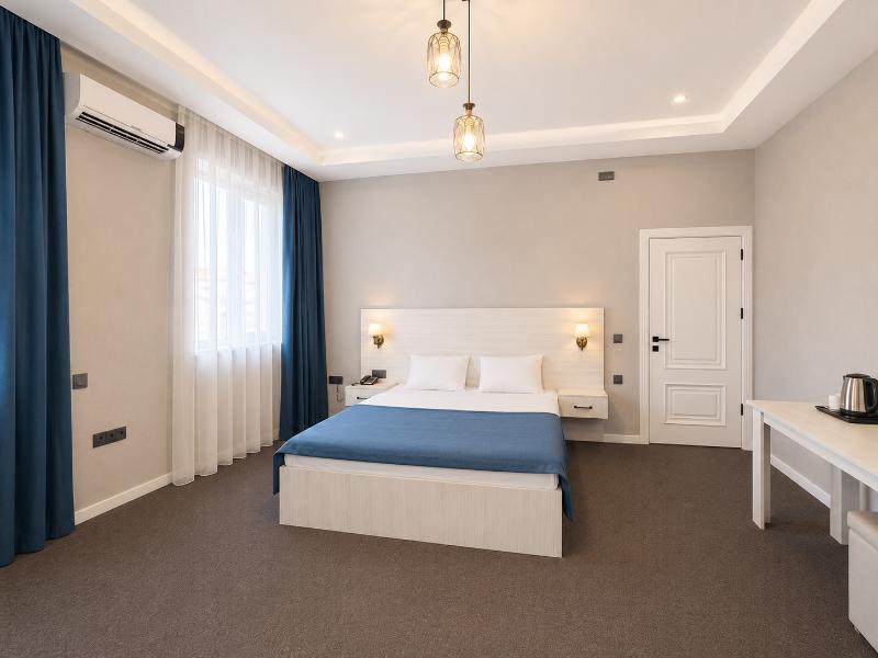 Central Boutique Hotel Baku image