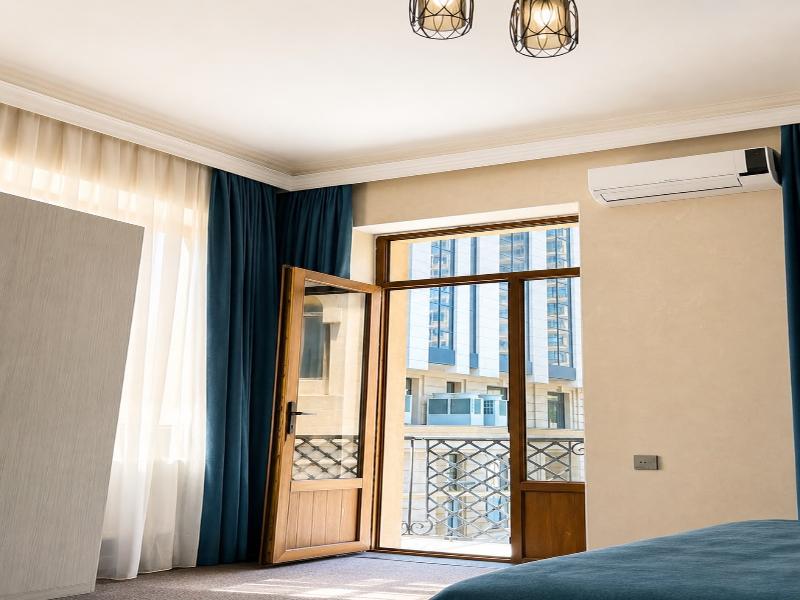 Central Boutique Hotel Baku image