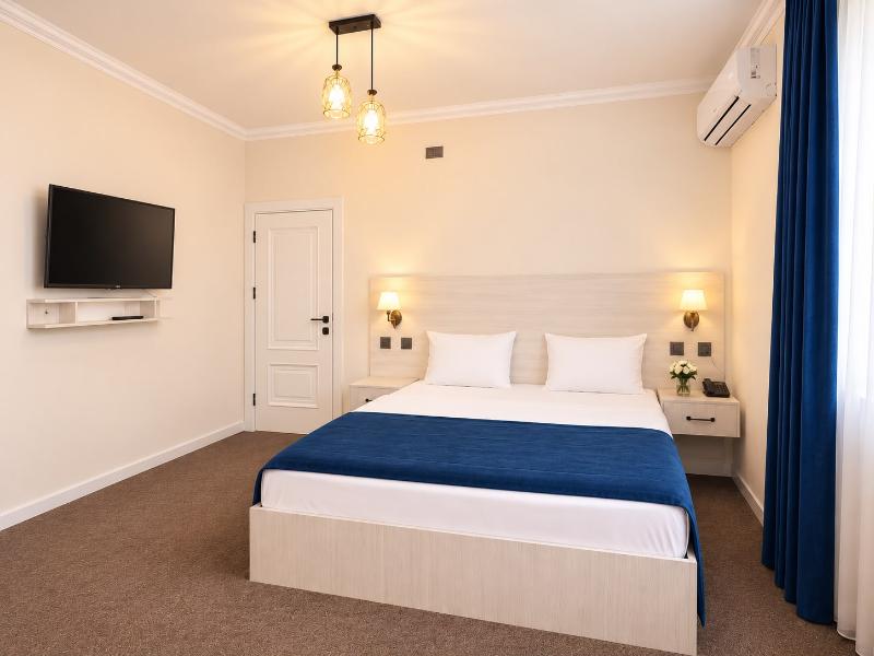 Central Boutique Hotel Baku image
