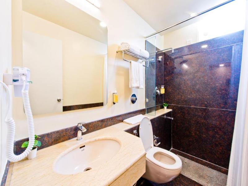 Bloom Hotel - Indiranagar image