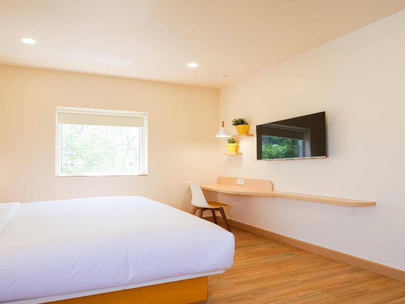 Bloom Hotel - Koramangala image
