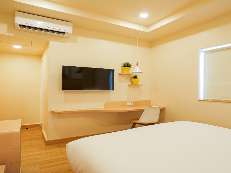 Bloom Hotel - Koramangala image