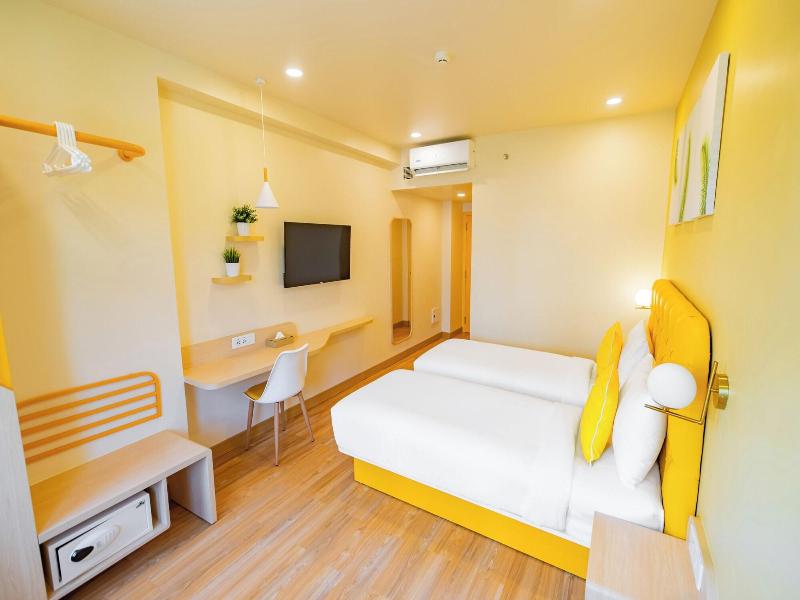 Bloom Hotel - Richmond Road image