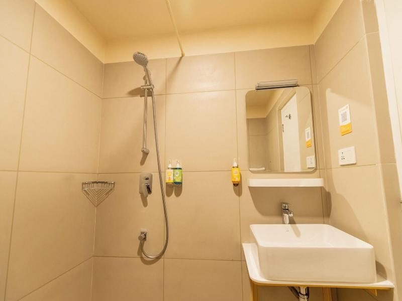 Bloom Hotel - Richmond Road image