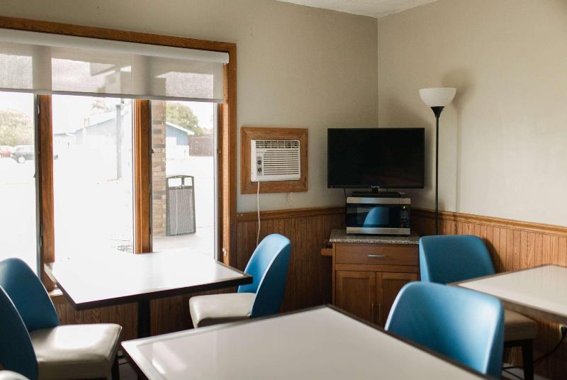 Travelodge by Wyndham Escanaba image
