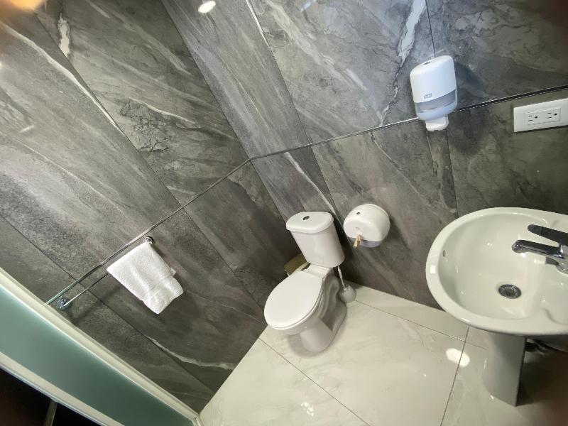Hotel Versailles image
