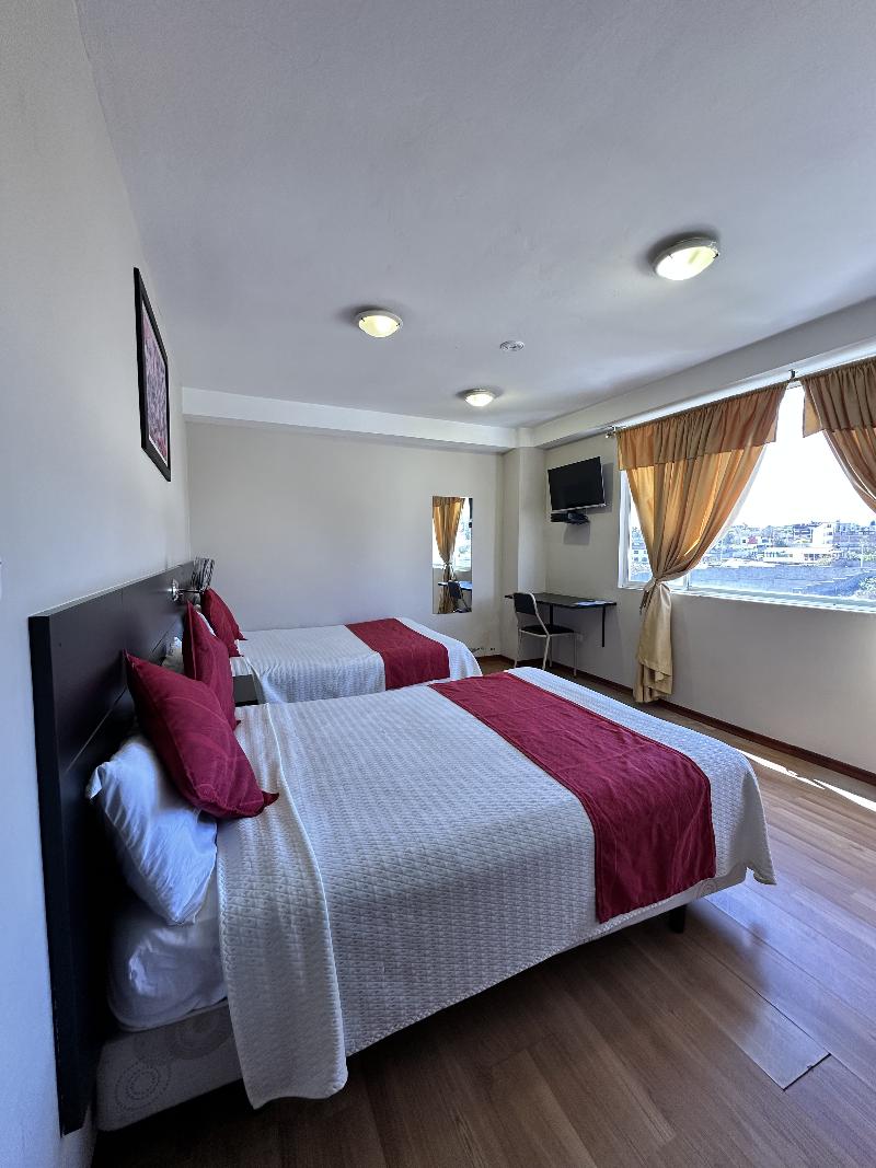Hotel Versailles image