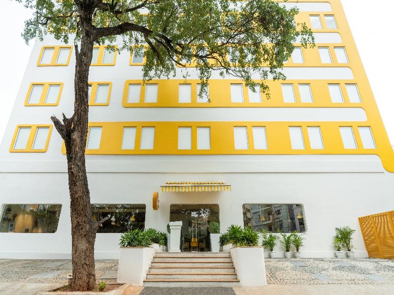 Bloom Hotel - Dlf Cyber City