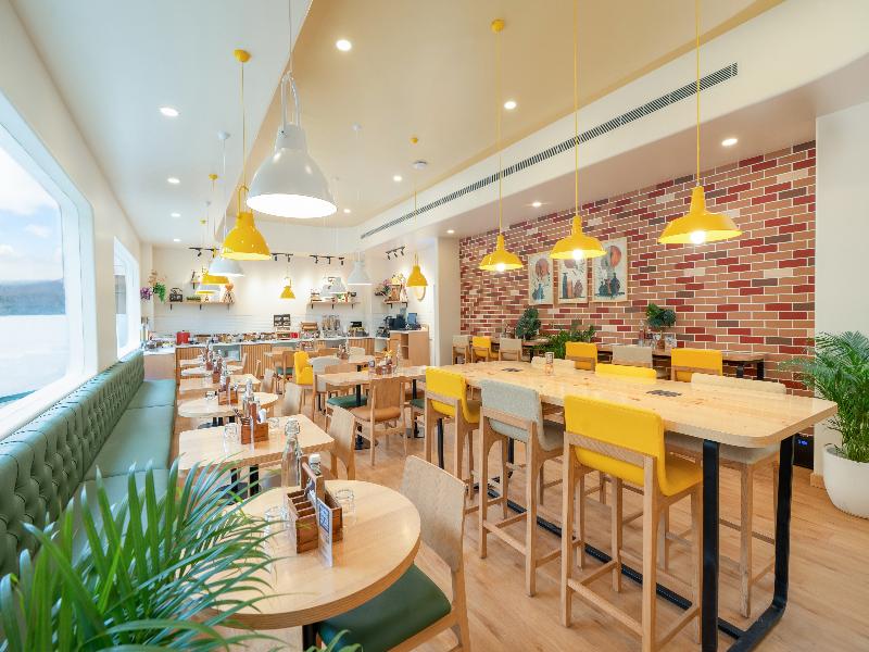 Bloom Hotel - Dlf Cyber City