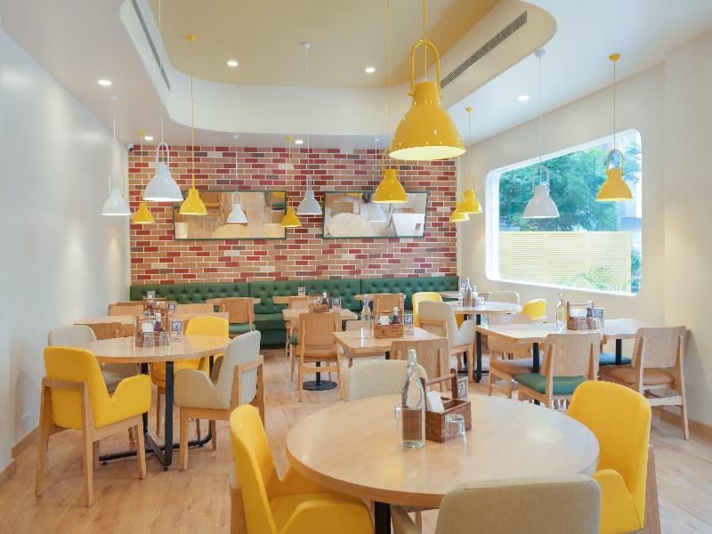 Bloom Hotel - Dlf Cyber City