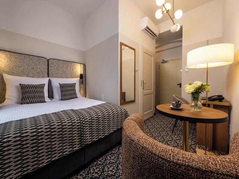 Palladian Hotel image