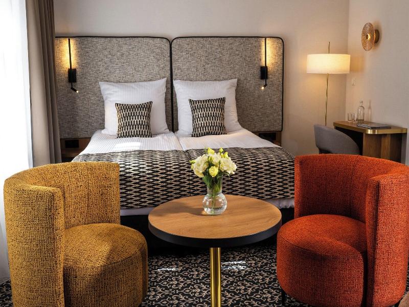 Palladian Hotel image