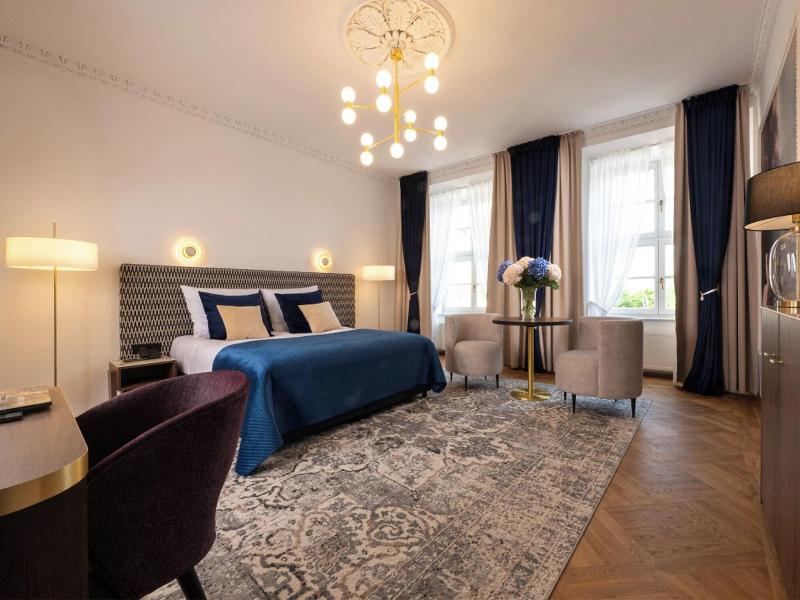 Palladian Hotel image