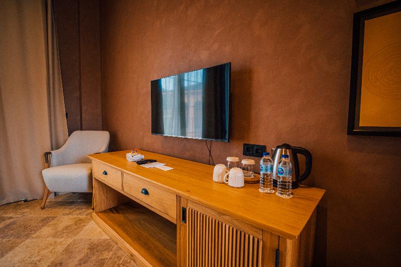 Theremotehotel image