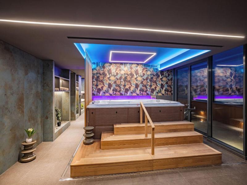 Viale Boutique Hotel Villány image