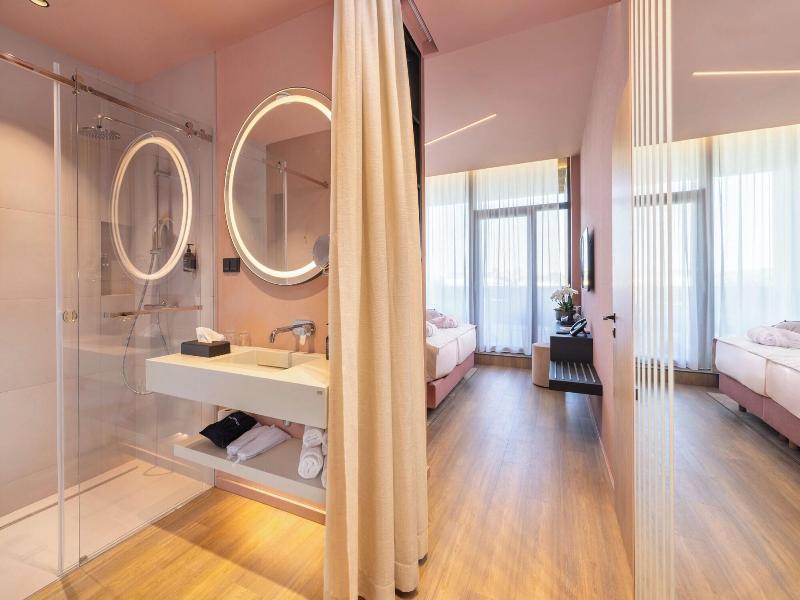 Viale Boutique Hotel Villány image