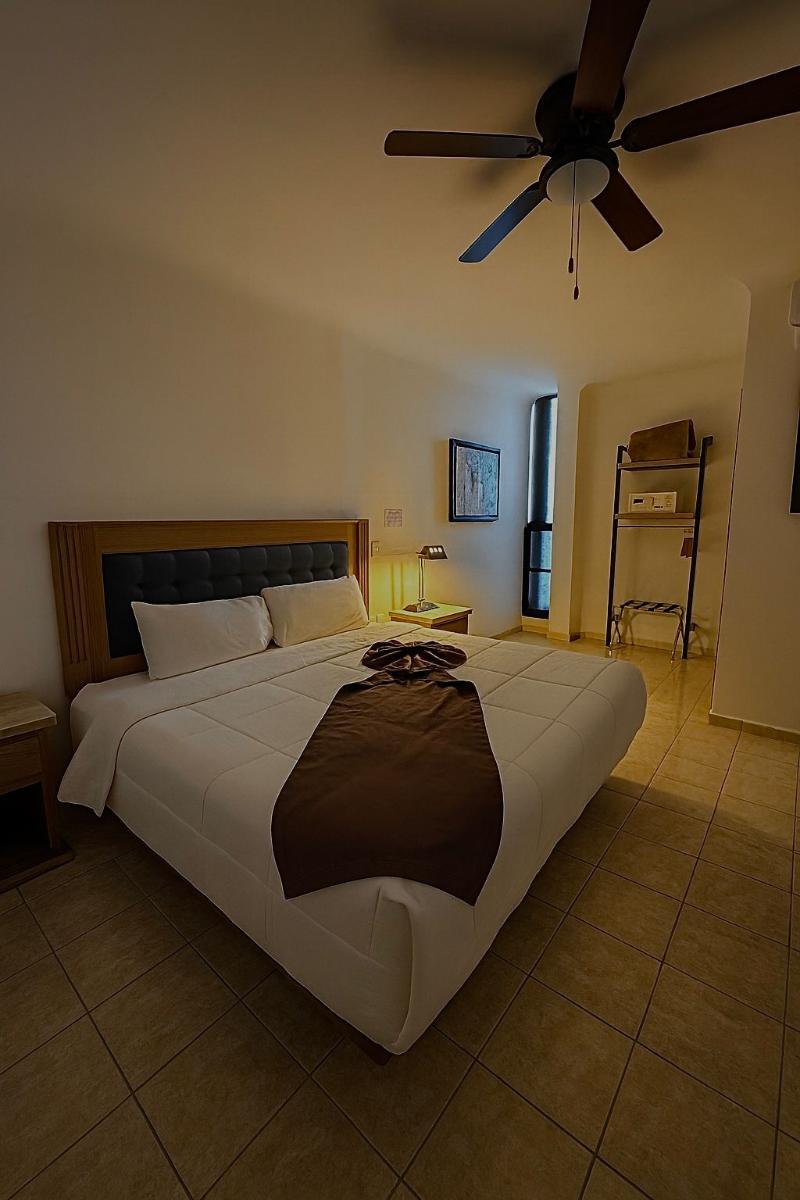 Hotel Grand Lion image