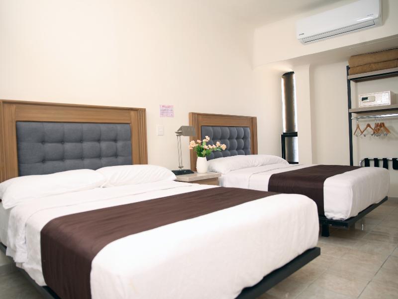 Hotel Grand Lion image