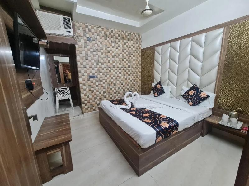 Hotel Royal Vrindavan image 6