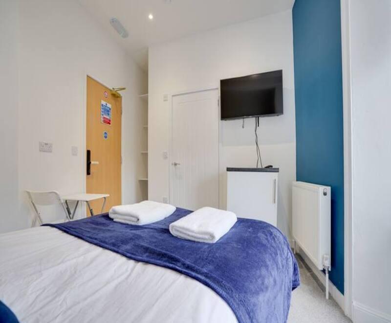 Homesly Guest Rooms - Self Check In